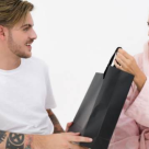 Top 5 idei de cadouri de Sfânta Maria care costă SUB 200 Ron!