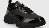 Sneakers negri din colecția Tommy Hilfiger, confecționati din combinația materialului sintetic, textil cu pielea întoarsă