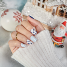 Unghii de Crăciun: Modele festive și tendințe pentru sărbători - Unghii cu gel de Crăciun, unghii de Crăciun roșii