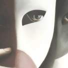 Complexul lui Dumnezeu în psihologie -Și dacă nu sunt perfect…ce sunt, de fapt? În “invincibilitate” există multă durere, traumă