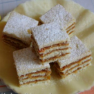 Prajitura cu foi fragede si mere