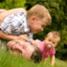 Tati mai implicati, copii cu un IQ mai ridicat