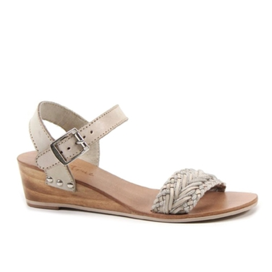 Sandale cu talpa wedge 