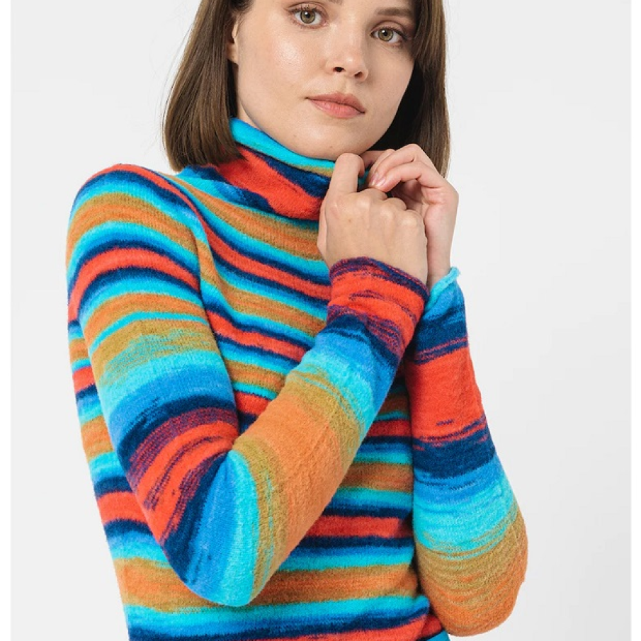 Pulover din tricot fin de la Max&Co cu dungi albastre, rosii si portocalii suprapuse 