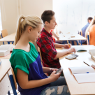 Ce evaluăm cu adevărat prin examene: cunoștințe sau competențe de conducere?