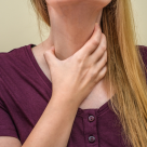 Nu reușești să înghiți normal? Testul simplu care îți poate arăta dacă ai o problemă de sănătate