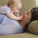 (P) Aptamil. Inspirat de laptele matern, creat de specialisti in nutritia sugarilor