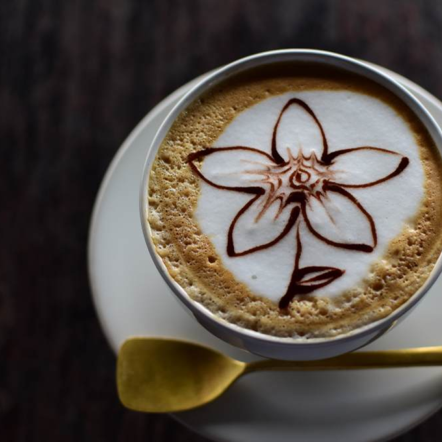Floare in ceasca de cafea 