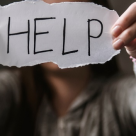 Legea medierii: Victimele violului, impinse in bratele agresorilor