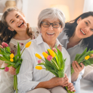 Urări de ziua femeii: celebrează femeia din viața ta - 50 de urări speciale pentru 8 Martie