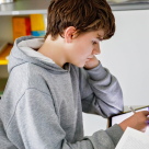 Un program școlar supraîncărcat: pledoarie pentru timpul liber al copiilor