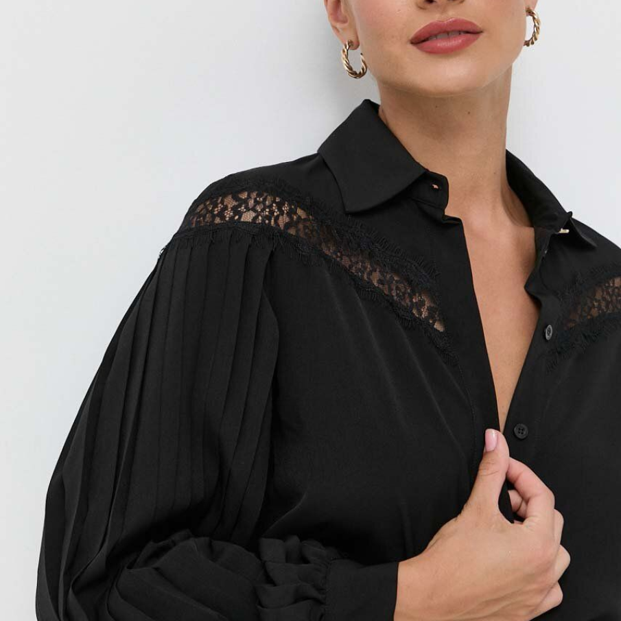 Cămașă Liu Jo cu mâneci plisate, largi și inserturi decorative, ideală pentru a crea un look elegant, special
