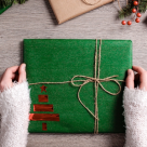 Românii dăruiesc cărți: cele mai vândute titluri ale lunii decembrie pe Libris.ro