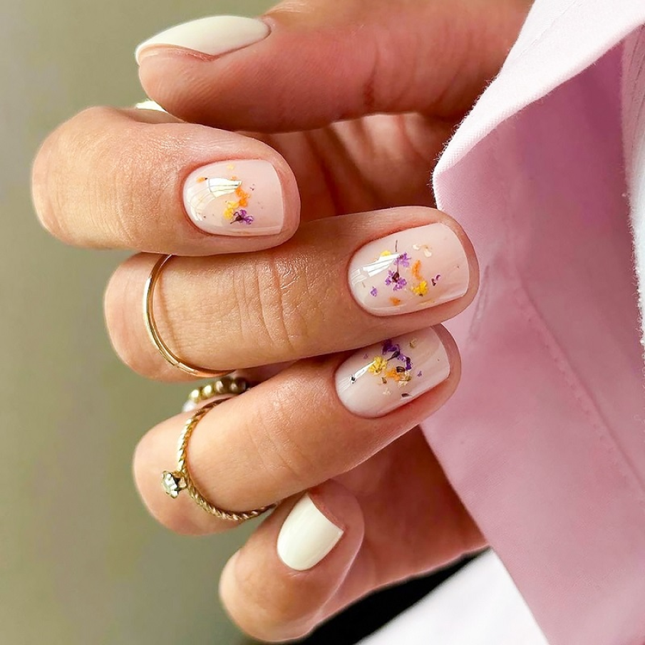 Modele de unghii trendy pentru primăvară și Paște 