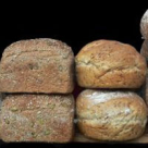 Paine de casa cu legume si crusta crocanta