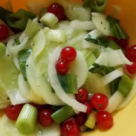 Salata de castraveti cu strugurei