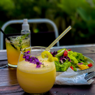 Smoothie de mango - îl bei cât ai zice YUMMY