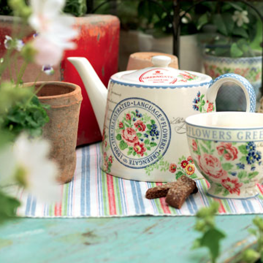 Vesela cu motive florale