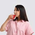 Sucul-minune care te ajută să adormi mai repede! Ce recomandă nutriționiștii pentru un somn odihnitor