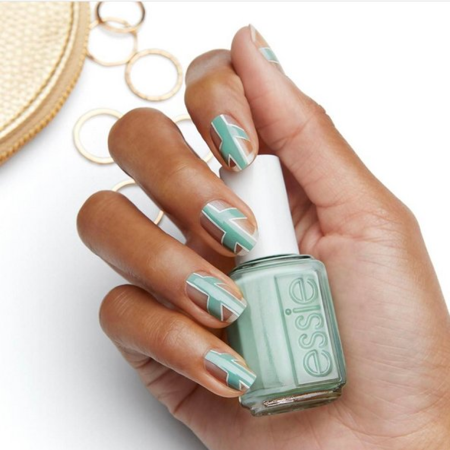 Manichiura Culorile Desertului 