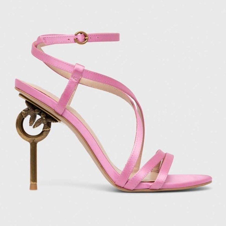 Sandale roz din colecția Pinko confecționate din material textil, cu un toc cui sculptural spectaculos, decorativ, de 11 cm 