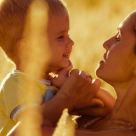 Cele 8 MINCIUNI ale unei Mame 