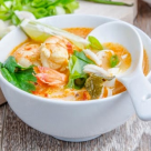 Supa de creveti cu curry rosu