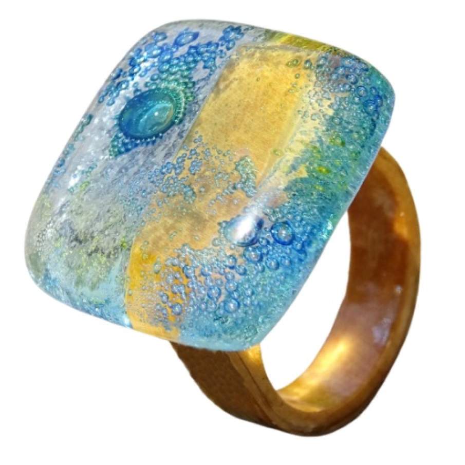Inel din Lemn Exotic și Sticlă de Muran ce face parte din colecția Landscape în Glass. Este perfect pentru femeile care apreciază autenticitatea și natura