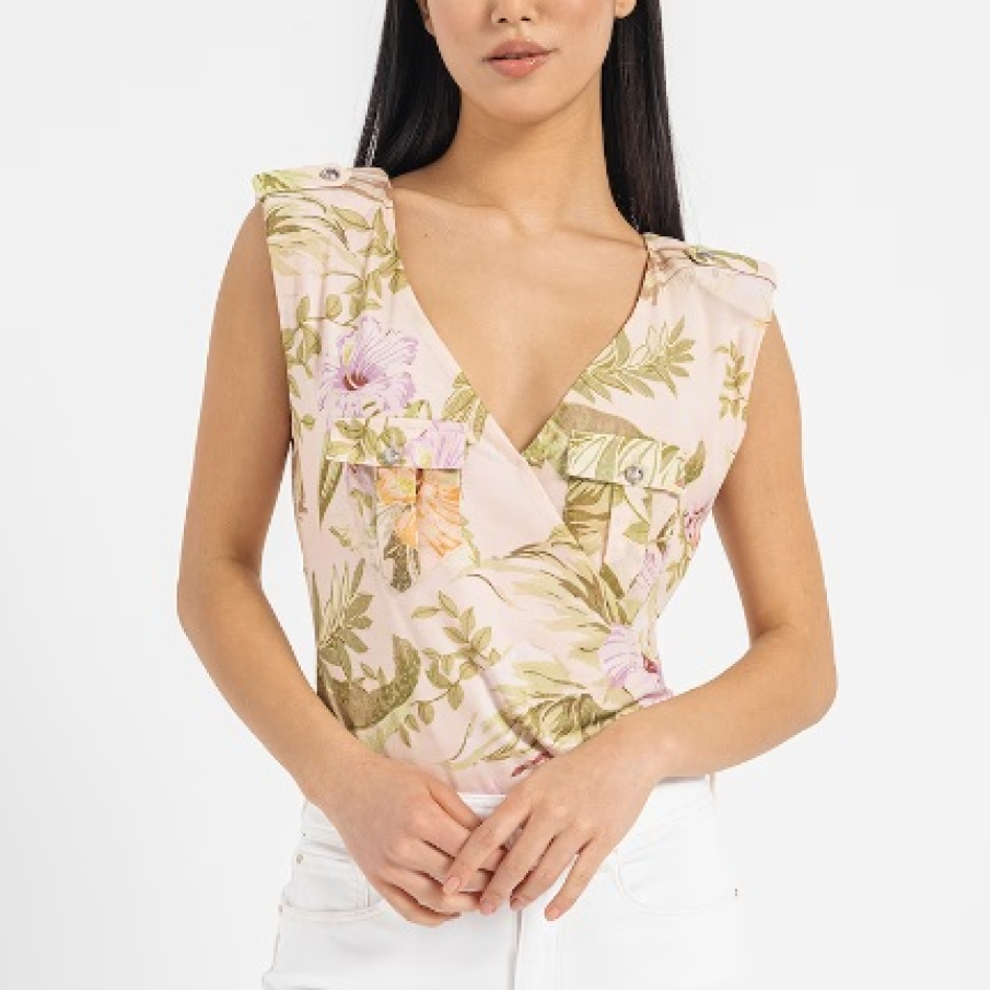 Bluză-body GUESS JEANS cu imprimeu vegetal în nuanță de verde și roz somon și buzunare aplicate 