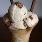 Inghetata caramel cu crocant Lion