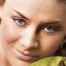 Cat de mult minte, in functie de culoarea ochilor