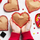 Cel mai frumos cadou realizat manual de Ziua Mamei: Oferă-i mamei tale în dar inima ta!