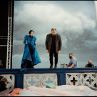 Frankenstein o întâlnește pe Alice în țara minunilor,  într-un roller coaster cinematografic, marca Yorgos Lanthimos și Emma Stone