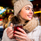 Vinul fiert: Rețetă tradițională, beneficii și secrete pentru cea mai aromată băutură de iarnă