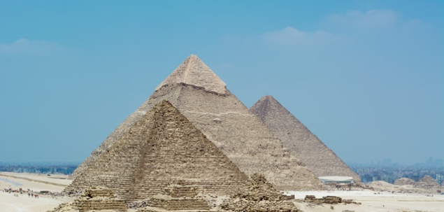 Unde se afla Piramida Giza si Marele Sfinx?