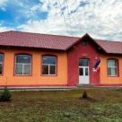 Camelia Potec a vizitat școala braileană din comuna Romanu recent renovată de Asociația BookLand 