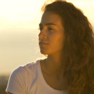 Sunt zile în care e greu să zâmbești, dar tot zâmbești. Pentru că viața este un dar inestimabil!