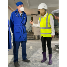 Alessandra Stoicescu și-a dat jos tocurile pentru o vizită pe șantier: „Va fi un tărâm de basm în care copiii să se poată simți supereroi”