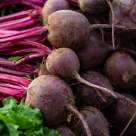 Sfecla roșie: superalimentul care colorează părul natural și îngrijește scalpul