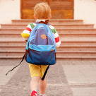 (P) Sute de elevi beneficiaza in 2013 de materiale didactice si echipamente educationale