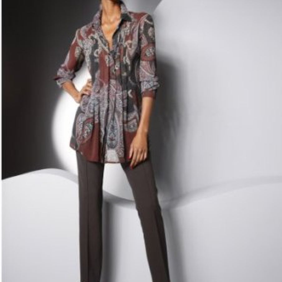 Pantaloni 'tigara' cu dunga permanenta