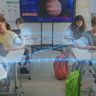 Tinerii români au încredere în inteligența artificială, dar învață despre ea mai ales singuri, online