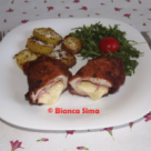 Cordon bleu din piept de pui si cartofi la tigaie