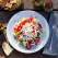 Salata bulgărească - tradițională, simplă și nelipsită din meniurile de vară