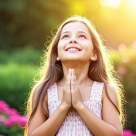 Rugaciunea copiilor pentru părinți deschide Porțile Cerului