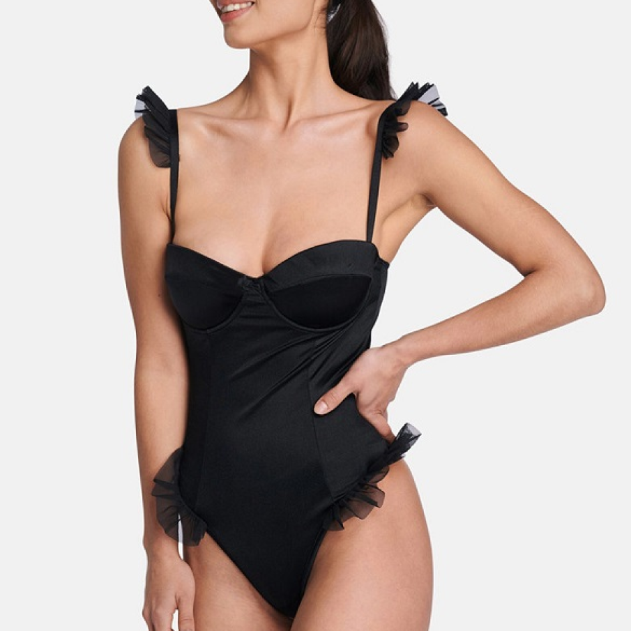 Body negru din satin Sadie, cu bretele decorate cu minivolane și slip tip tanga 