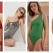 Tendințe costume de baie 2023: Costumul de baie pe un singur umăr pentru un look de zeiță