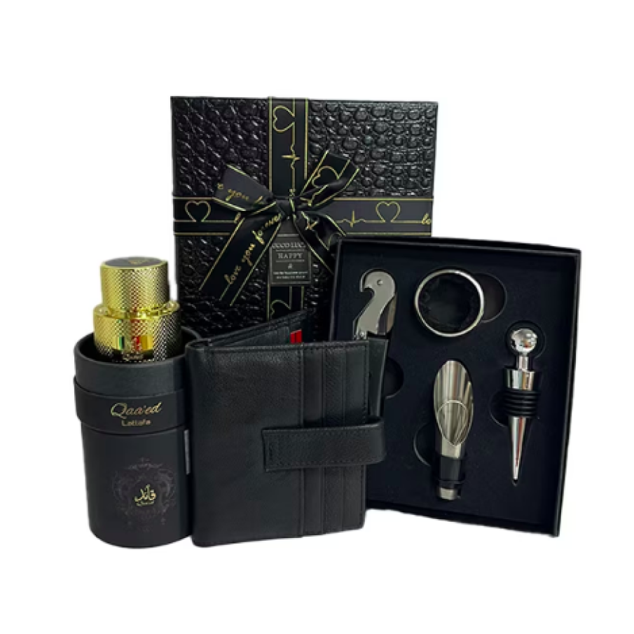 Set cadou Glamour pentru bărbați, Parfum Lattafa Qaa’ed 30 ml, portofel de piele naturală, set cu patru accesorii pentru vin și cutie neagră elegantă