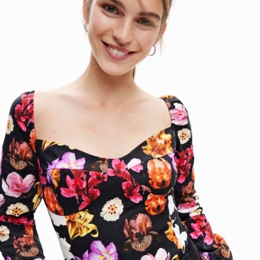 Body negru tip bluză, slim fit, cu imprimeu floral multicolor de la DESIGUAL