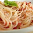 Spaghetti cu rosii si busuioc